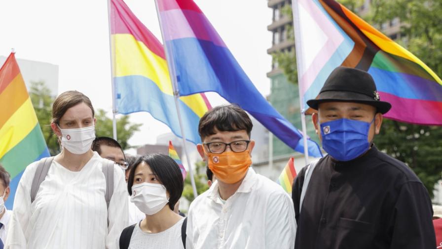 Япония: Забраната на еднополовите бракове не нарушава конституцията