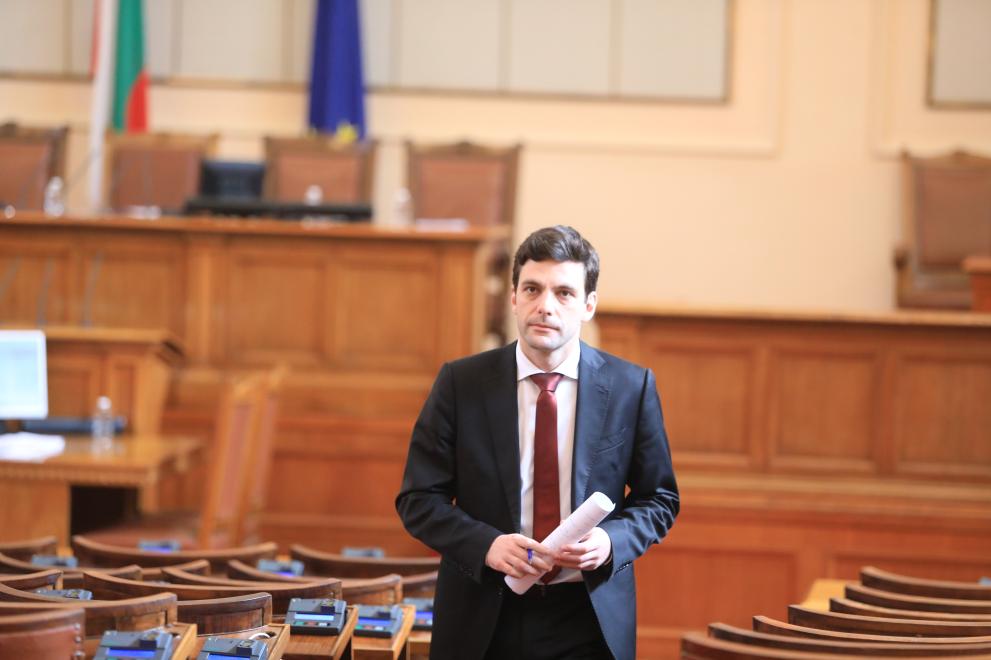 Изпълнителният съвет на “Продължаваме Промяната единодушно избра Никола Минчев за