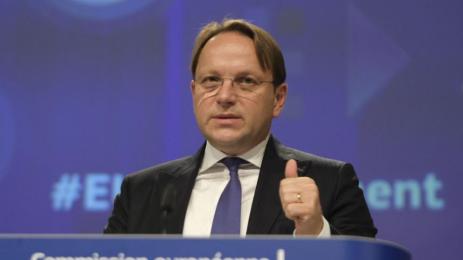 Оливер Вархеи