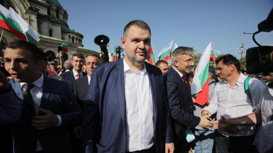 Пеевски: Продължаваме битката срещу Прокопиев