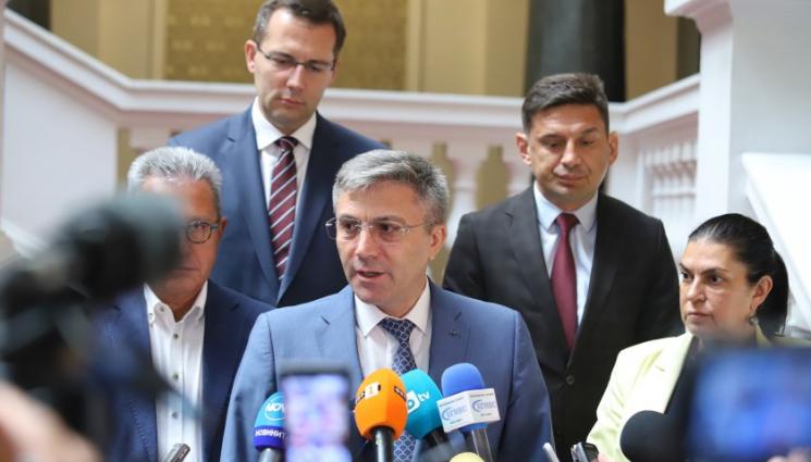 дпс - Френското предложение за Северна Македония се придвижи: ДПС го внесоха в парламента за гласуване