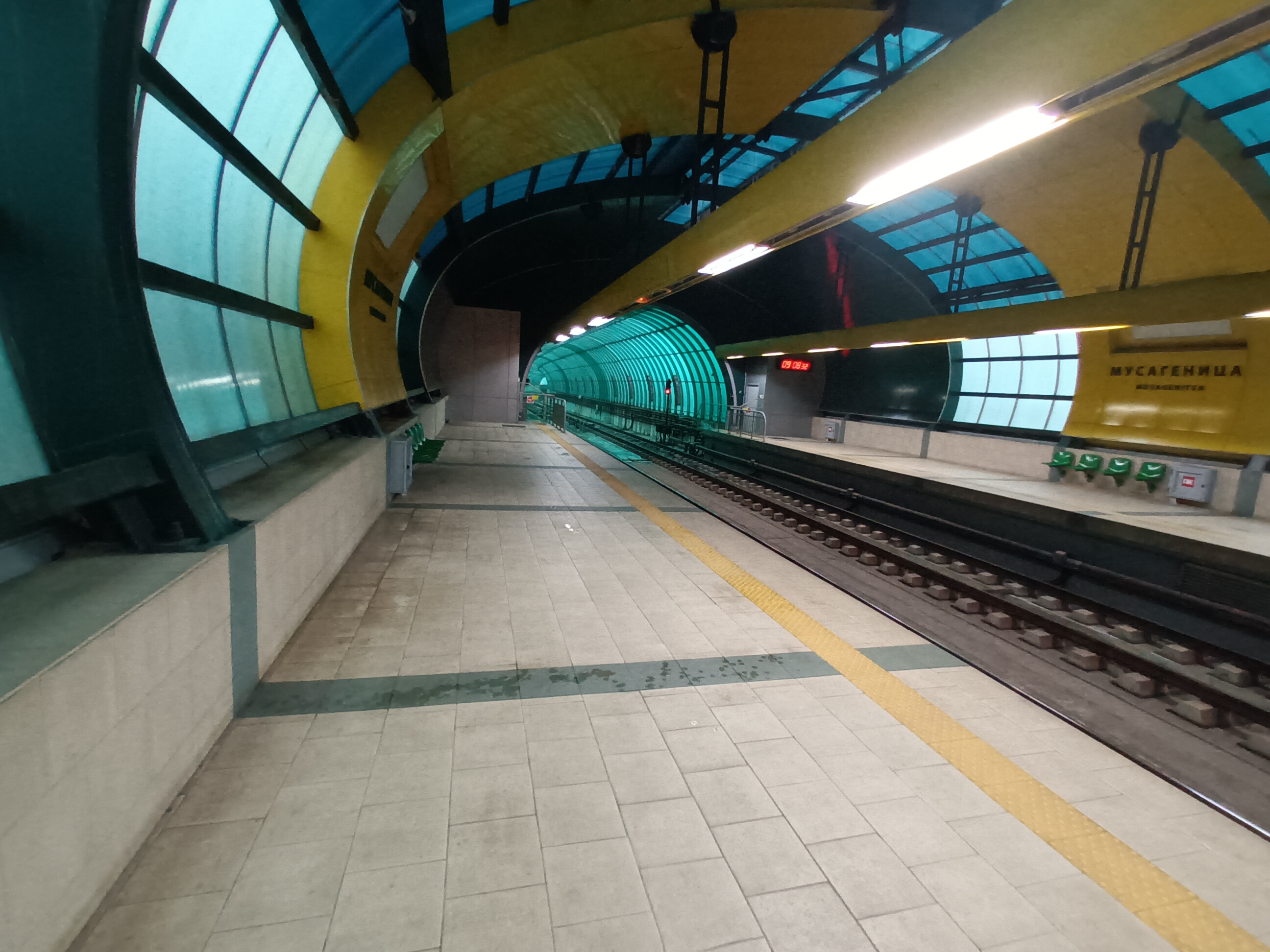 метро