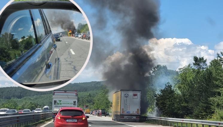 горящ тир - В ПЛАМЪЦИ: Камион пламна на магистрала „Тракия“