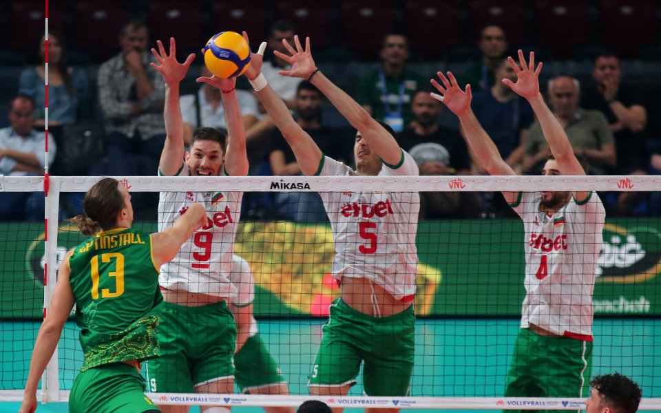 Българският национален отбор по волейбол се изправя срещу шампиона Бразилия