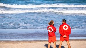 Спасители предотвратиха трагедия с групово удавяне на южния плаж в