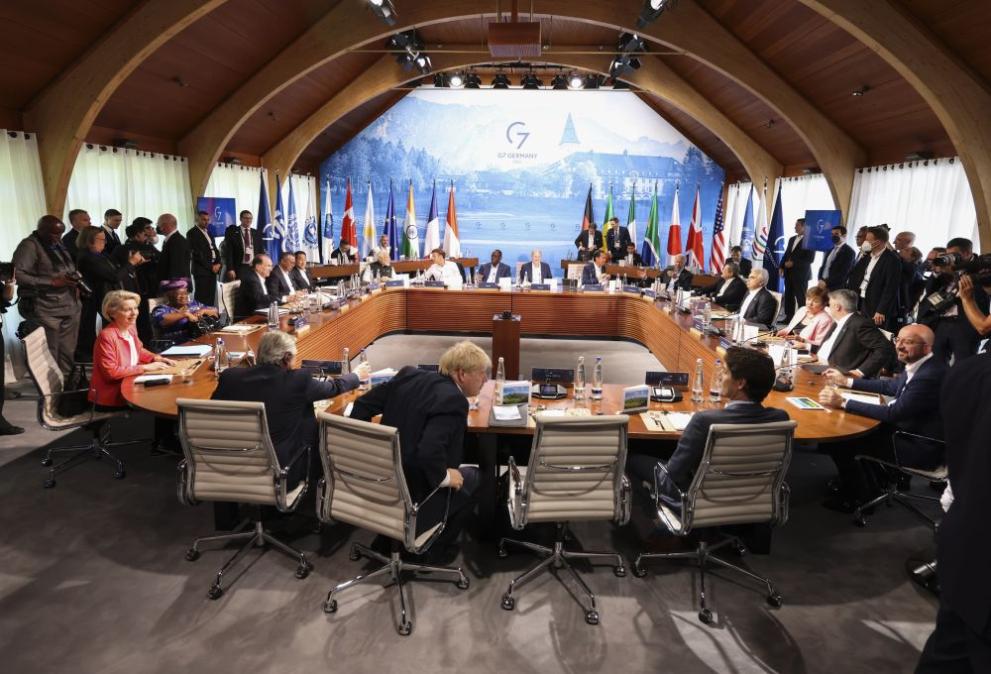 Лидерите от Г-7 призоваха днес Китай да подкрепи принципа на