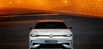 <p>Електрическият седан Volkswagen ID AERO ще се появи серийно догодина - първо в Китай, а след това и в Европа.</p>