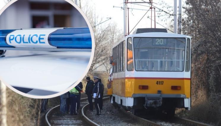 трамвай - Момиче пострада при криминален инцидент в трамвай, откарано е в болница