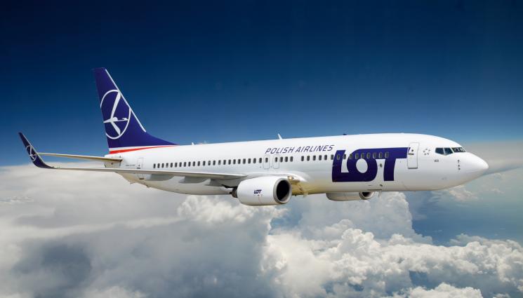 Самолет - ЕКШЪН ВЪВ ВЪЗДУХА: Авария приземи спешно полски самолет в София