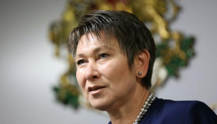 Даниела Везиева - Николай Събев уволни Даниела Везиева като шеф в борда на БДЖ