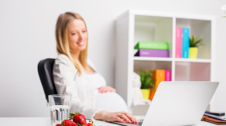 бременна майка майчинство бебе