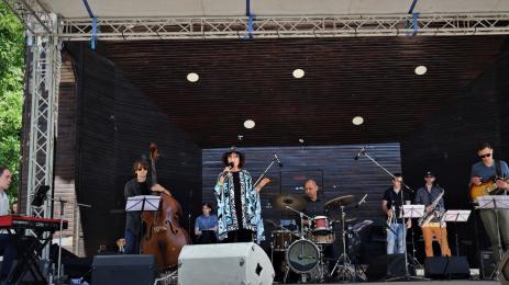 мими николова