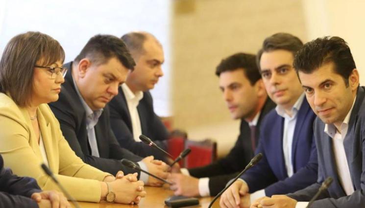 Нинова василев - Василев след преговорите с БСП: Постигнахме съгласие по приоритетите на правителството