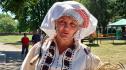 100-годишни автентични носии показаха в село Недан (СНИМКИ)