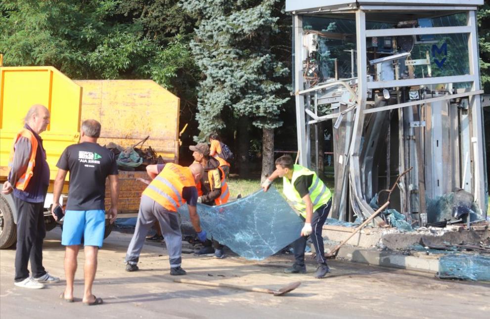 Симона Радева не е била в колата на Георги Семерджиев