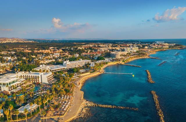 Глоби за почти 160 000 евро за работа на черно