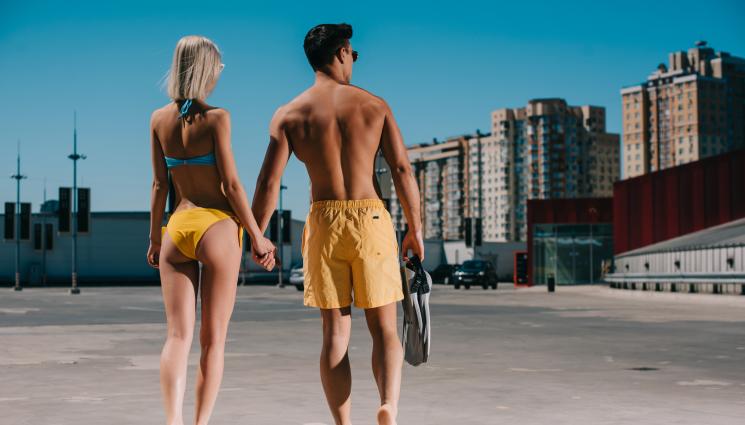 бански - Италиански град забрани излизането по бански