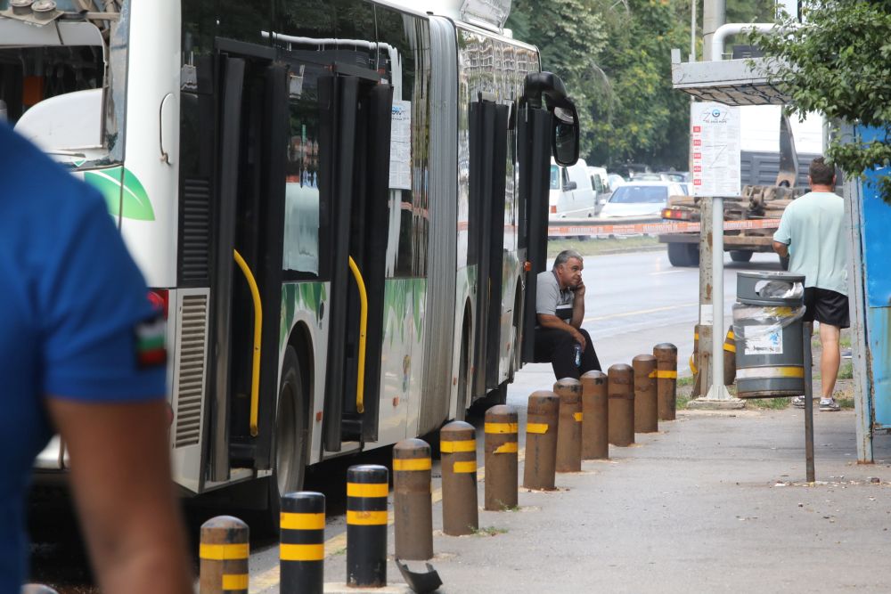 Два автобуса се удариха в столицата