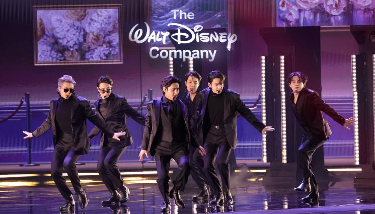 BTS - BTS влизат в света на Disney