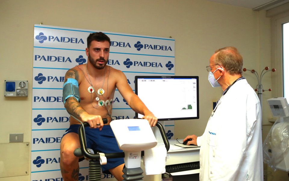 Марио Хила е футболист на Лацио