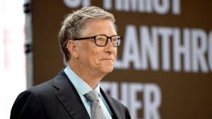 Милиардерът Бил Гейтс заяви че по скоро би платил за ваксини