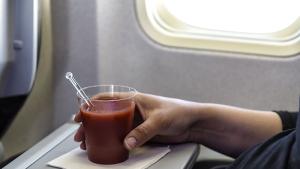 За разреждане на кръвта по време на полет лекарите препоръчват