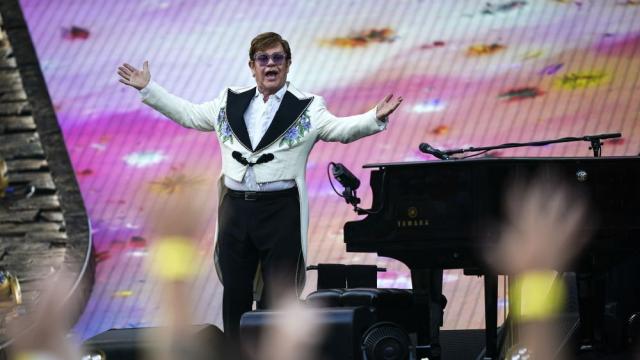 Елтън Джон се сбогува с публиката си в САЩ