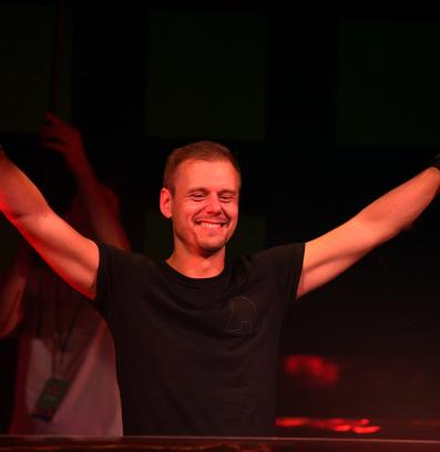 Армин Ван Бюрен