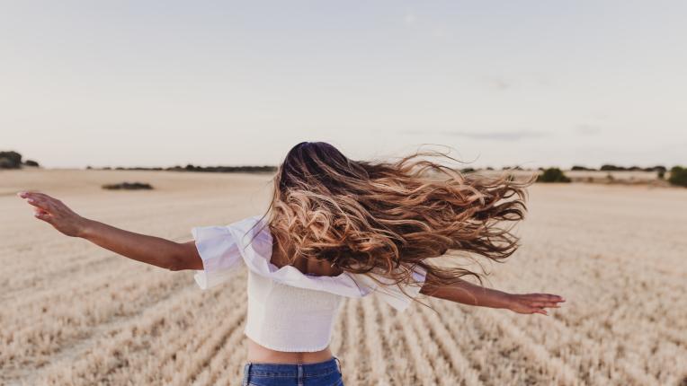  Как да се погрижим за комбинираният вид коса 