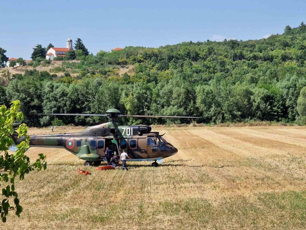 Трети ден продължава борбата с пожара в Пазарджишко. Тази нощ