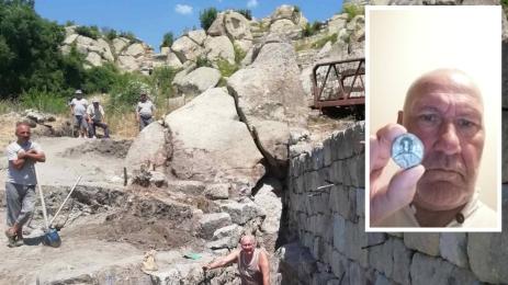 Николай Овчаров Дионис разкопки археология