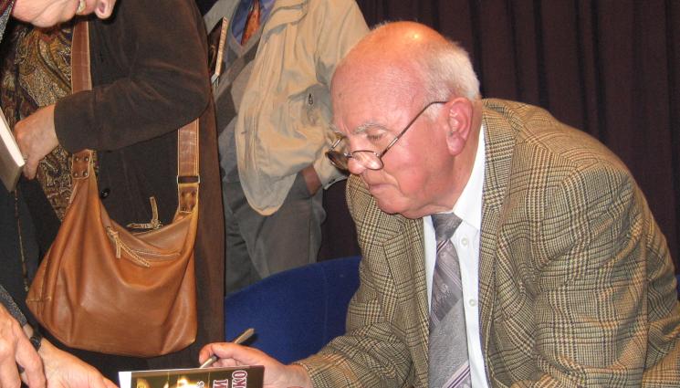 Евтим Евтимов - Търсят новия Евтим Евтимов