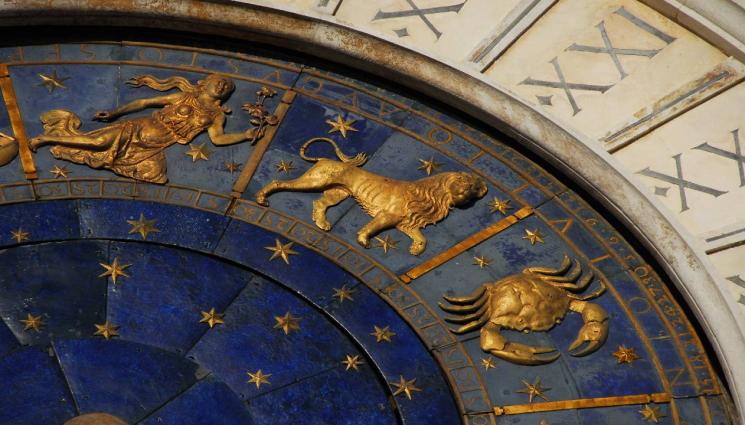 зодии лъв астро часовник