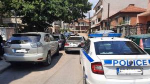 Полицейски екип в Сливен извършващ контрол по пътна безопасност на