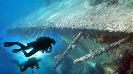 кораб водолази