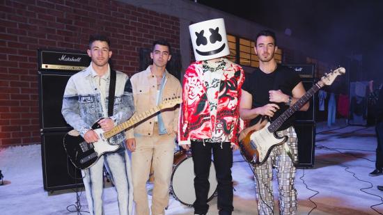 Ново от Marshmello и Jonas Brothers