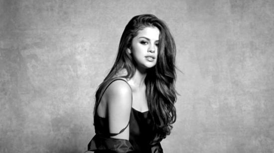 Selena Gomez разказа за най-трудната си песен