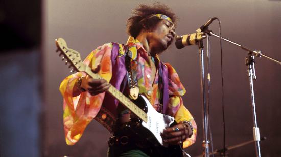 Китарата на Jimi Hendrix се продаде