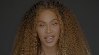Beyoncé с вдъхновяваща реч "Dear Class Of 2020"