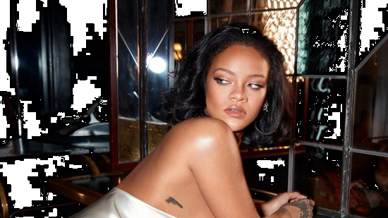 Rihanna празнува 15-годишнина от Pon de Replay