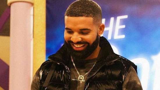 Drake се е поставил под карантина в дома си в Торонто