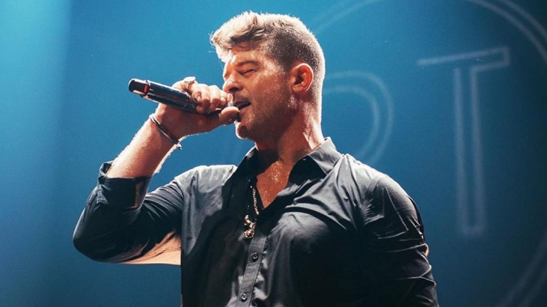 Robin Thicke се завърна с видео
