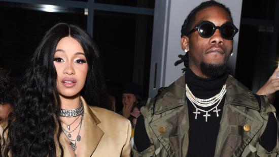 Offset се моли на Cardi B
