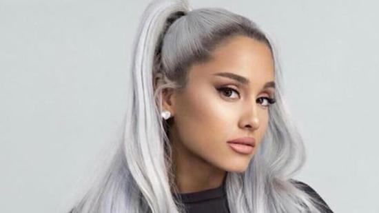 Ariana Grande преправя татус