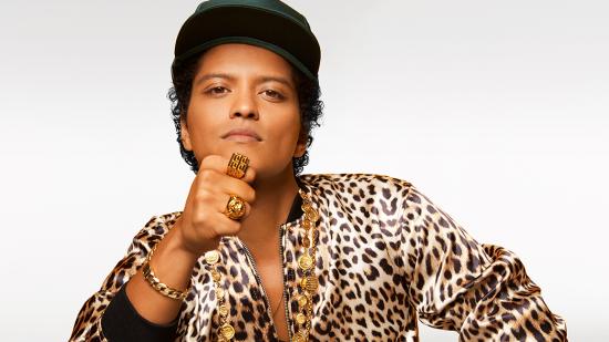 Bruno Mars стана на 33
