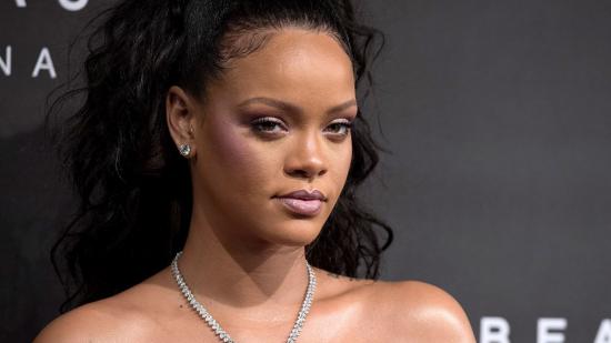 Rihanna загатва за нова музика
