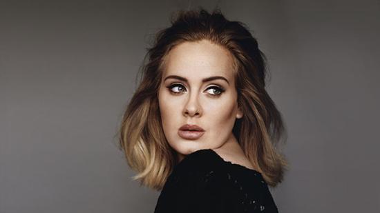 Adele има таен профил в Twitter