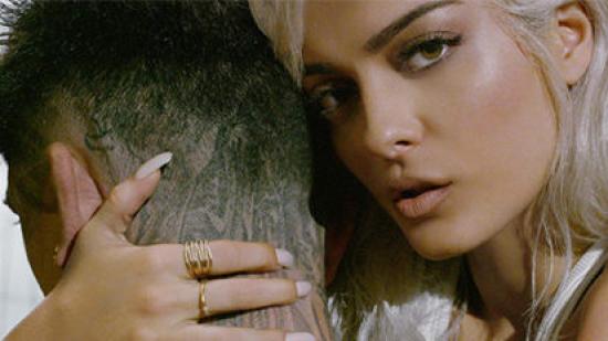 Горещо от Bebe Rexha