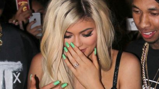 Kylie Jenner във видео на Tyga