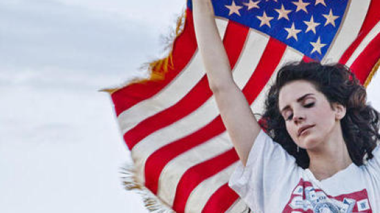 Съдят Lana Del Rey